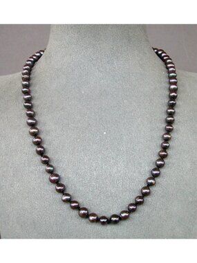 Dyed Peacock Cultured Freshwater Pearl Strand
